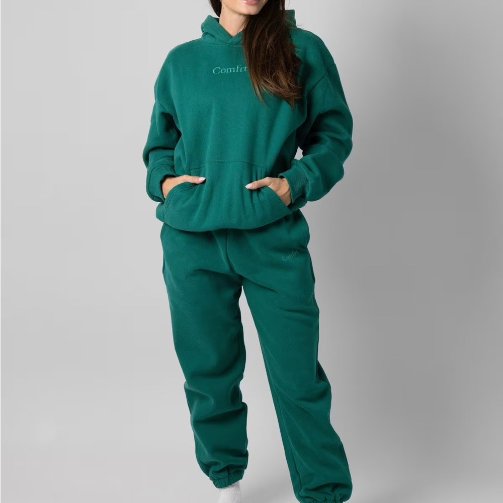 Comfy Green Women's Joggers and Hoodie set- limited edition!